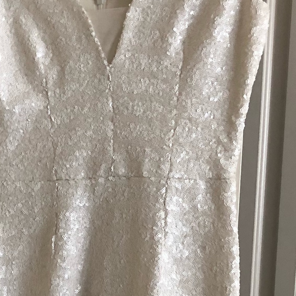 Dress - Picture 1 of 3